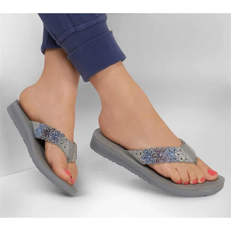 Skechers Meditation – Simple Floral – GYMT 4 Skechers Meditation – Simple Floral – GYMT - Image 2