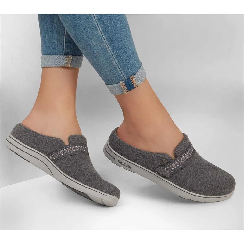 Skechers GO Lounge Arch Fit Lounge – Flourish – CHARCOAL 4 Skechers GO Lounge Arch Fit Lounge – Flourish – CHARCOAL - Image 2