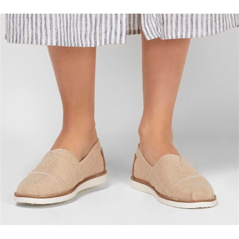 Skechers BOBS Gypsy – Winter Walks – TAN 4 Skechers BOBS Gypsy – Winter Walks – TAN - Image 2